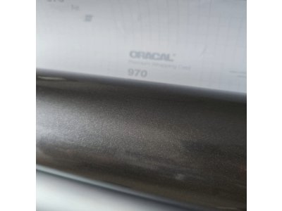 Sivá lesklá metalická liata fólia Oracal 970RA Aluminium Metallic 908