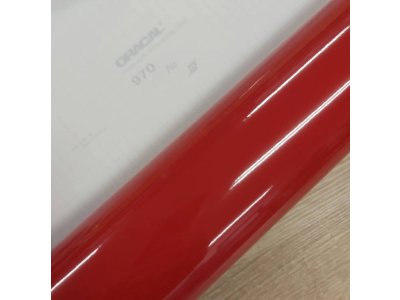 Červená lesklá liata fólia Oracal 970RA Red 031