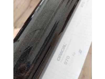 Čierna lesklá farebná metalická liata fólia Oracal 970RA Black Galactic Gold 905